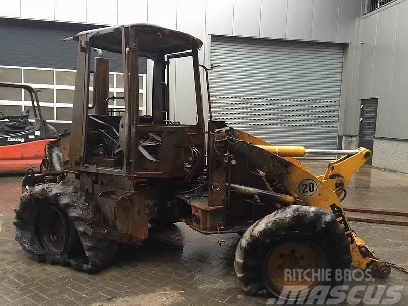 JCB 407 B ZX  (For parts) Pale gommate