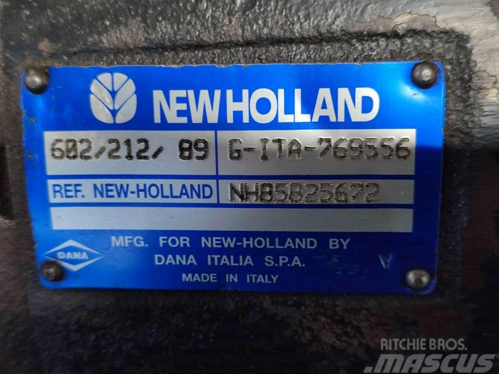 New Holland NEW HOLLAND LM 435 steering assist cylinder Telaio e sospensioni