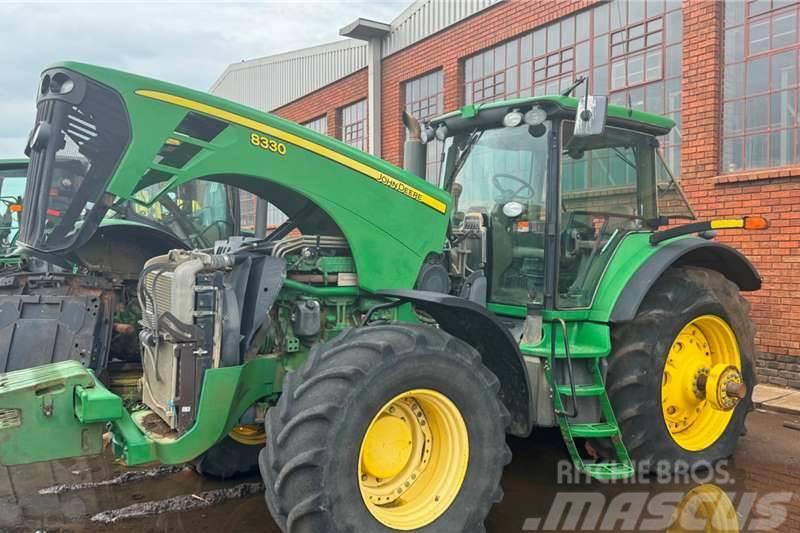 John Deere JD 8330 +Now Stripping For Spares Trattori