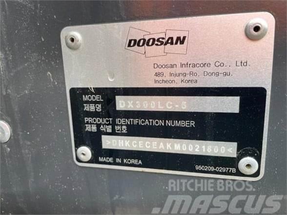 Doosan DX300 LC-5 Escavatori cingolati