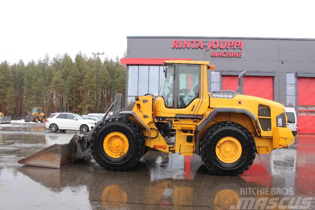 Volvo L 120 G / Myyty, Sold Pale gommate