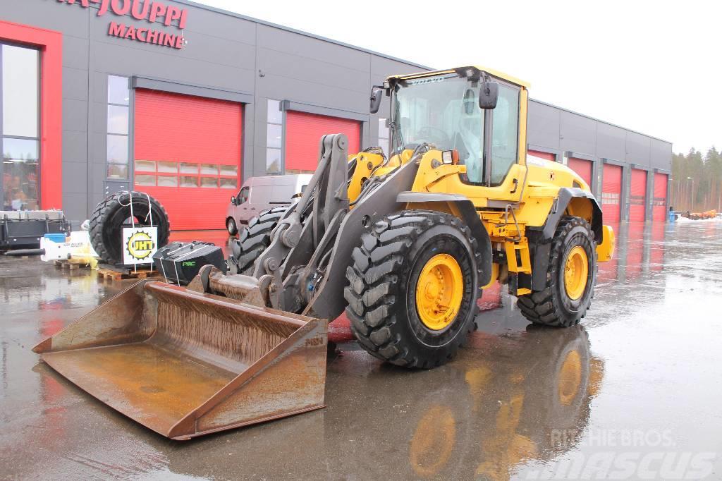 Volvo L 120 G / Myyty, Sold Pale gommate