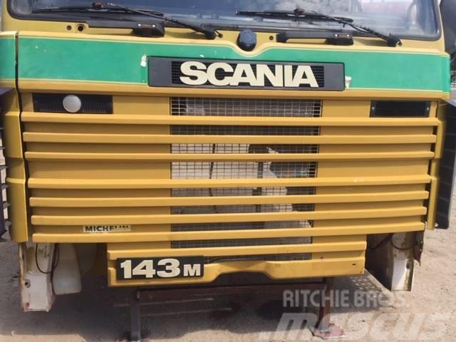 Scania 143-450 Cabine e interni