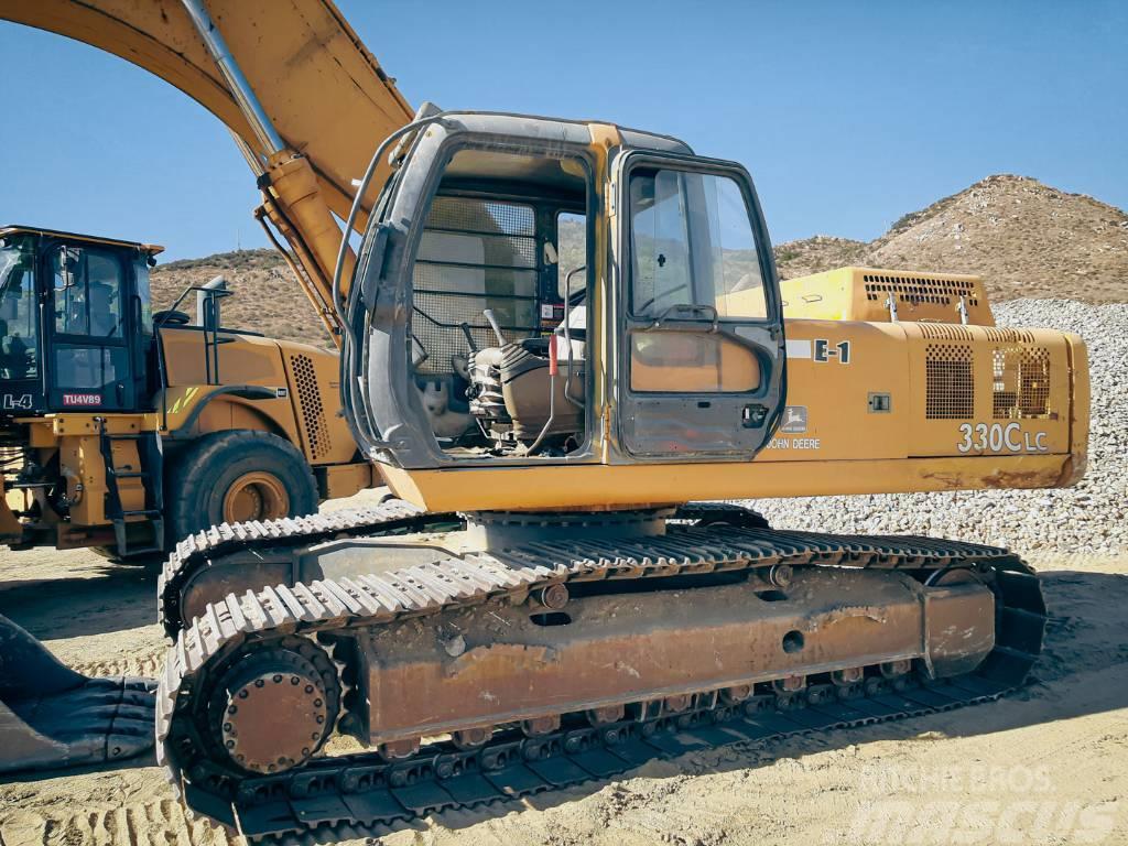 John Deere 330 CLC Crawler excavators