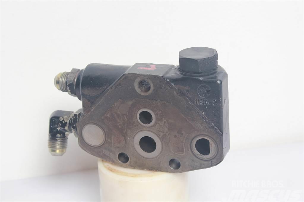 Massey Ferguson 4255 Remote control valve Componenti idrauliche