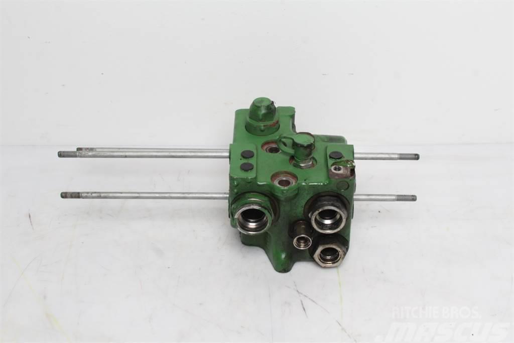 John Deere 6120 M Priority valve Componenti idrauliche