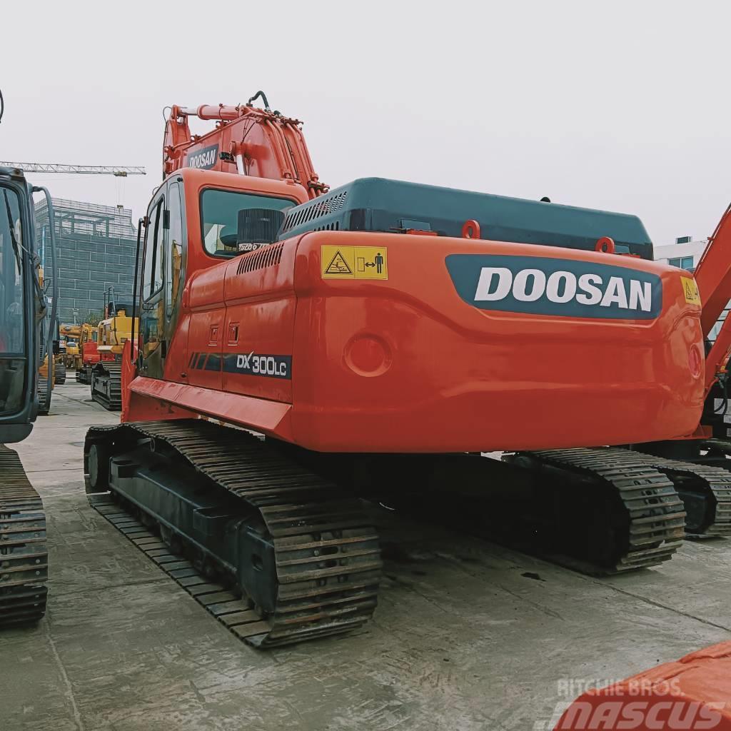 Doosan DX 300 LC Escavatori cingolati