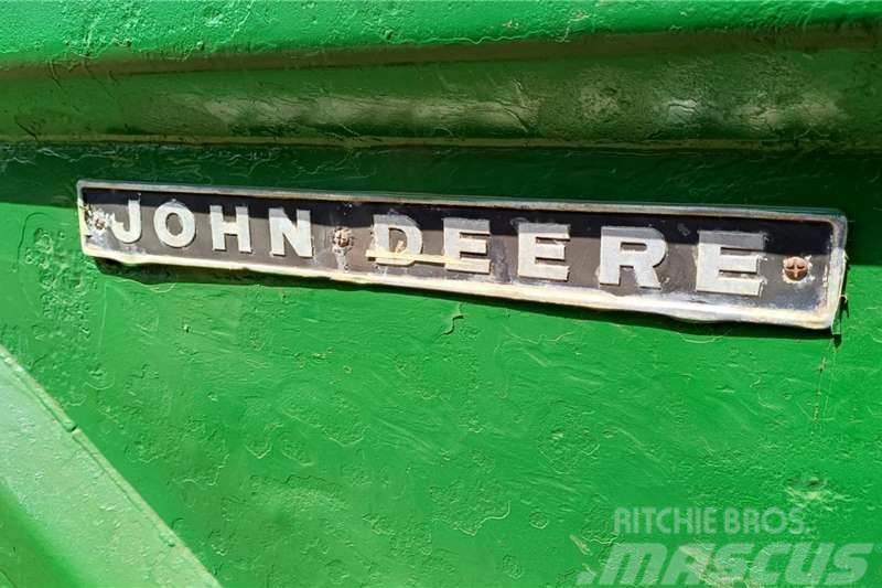 John Deere Damskrop Scraper Camion altro