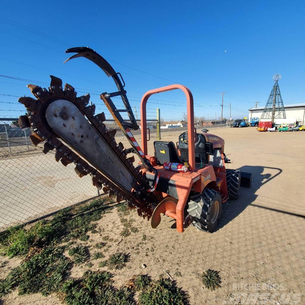 Ditch Witch RT 45 Scavafossi