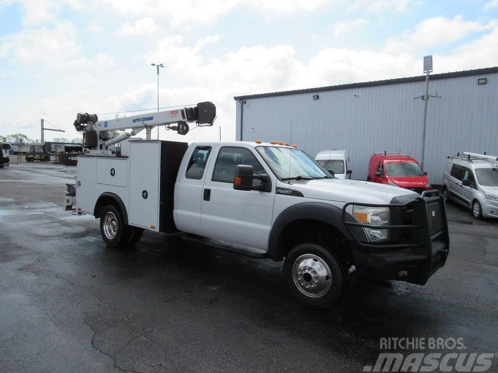Ford Super Duty F-450 DRW Recovery vehicles