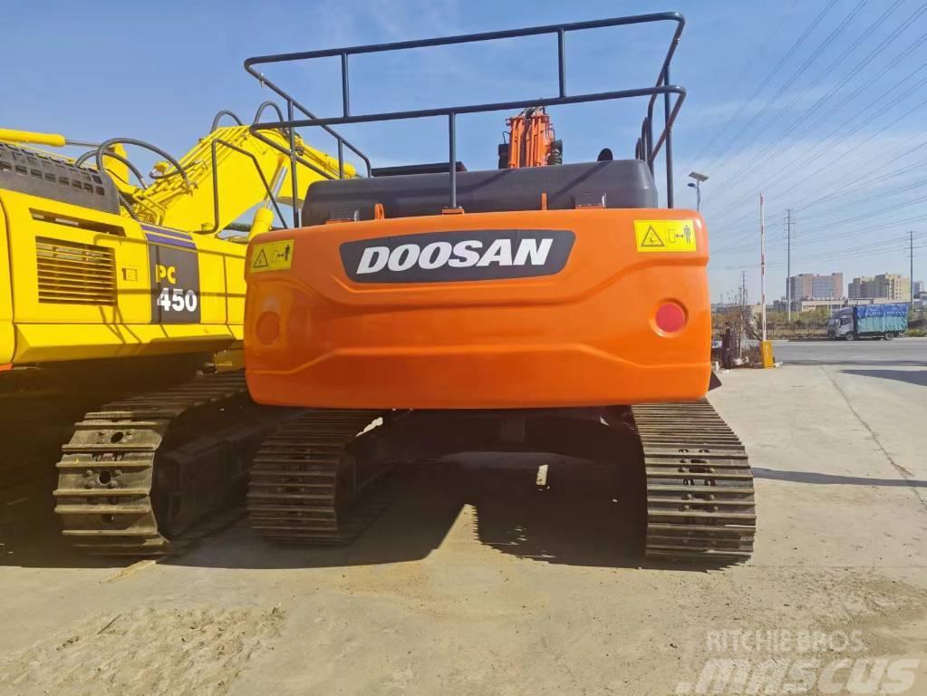 Doosan DX 300 Escavatori cingolati