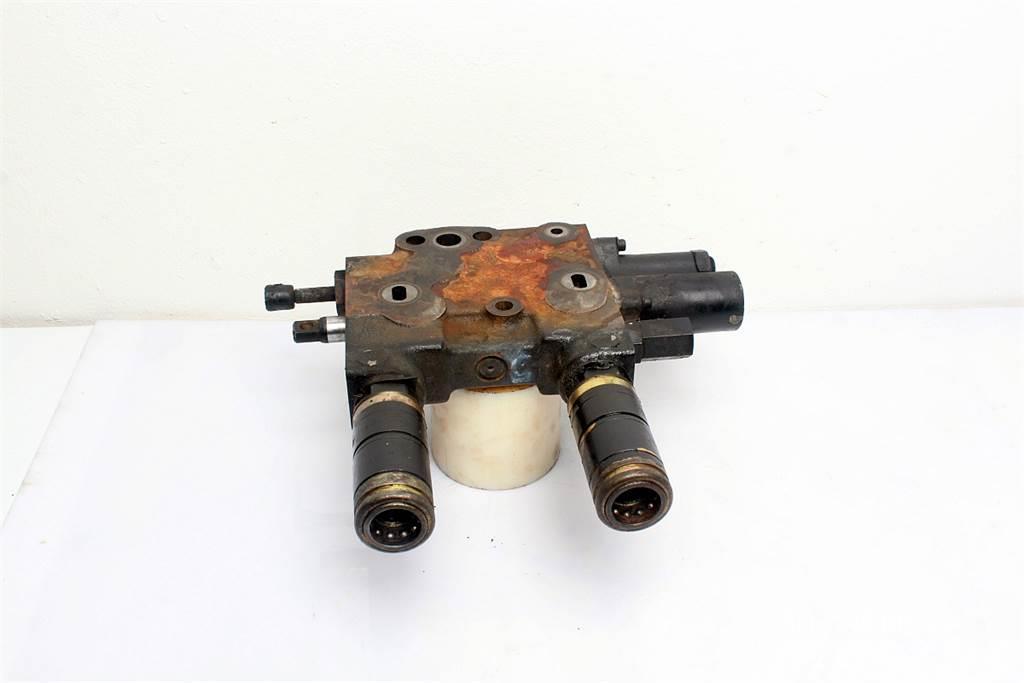 Case IH MX100C Remote control valve Componenti idrauliche