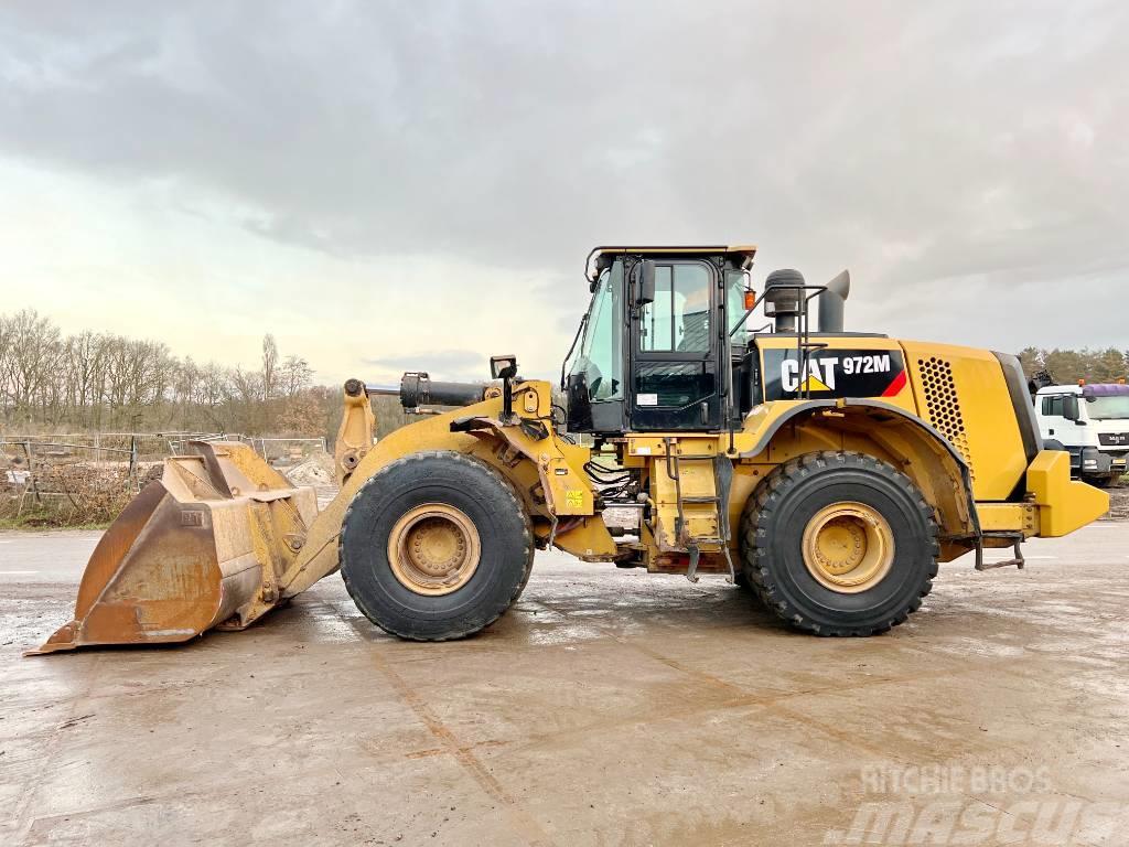 CAT 972M - CE Certified / Good Condition Pale gommate