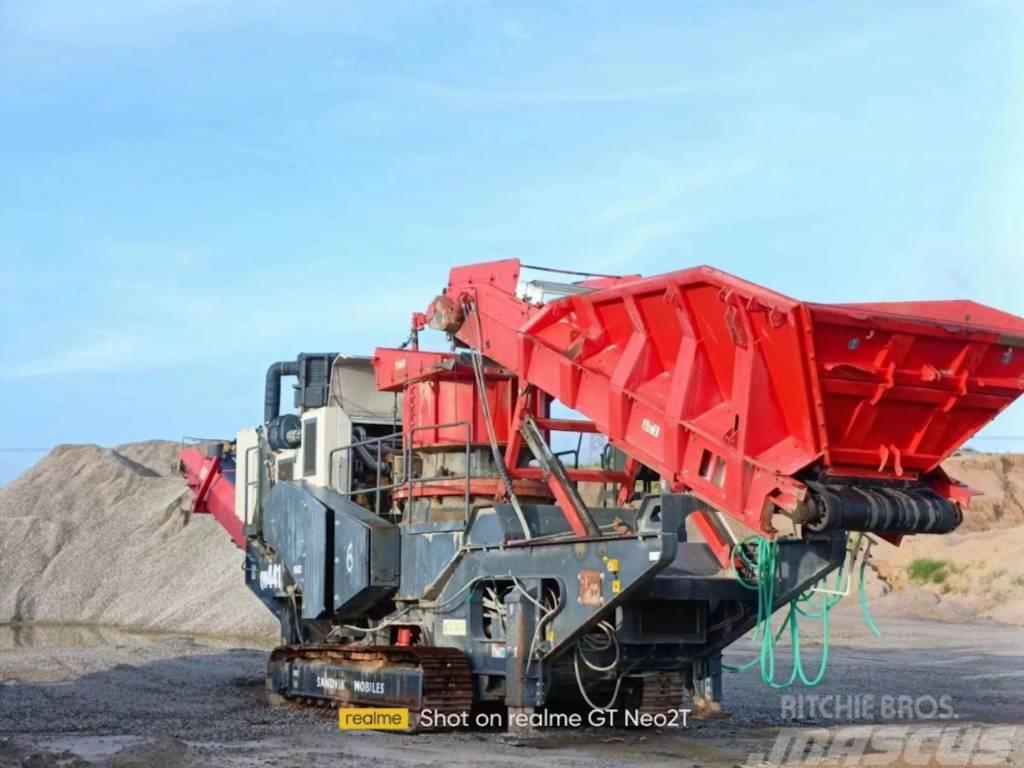 Sandvik Sandvik QJ341,QH441,QA451 Crawler Crushing Plant Frantoi mobili