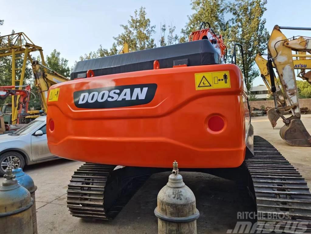 Doosan DX 300 LCA Escavatori cingolati