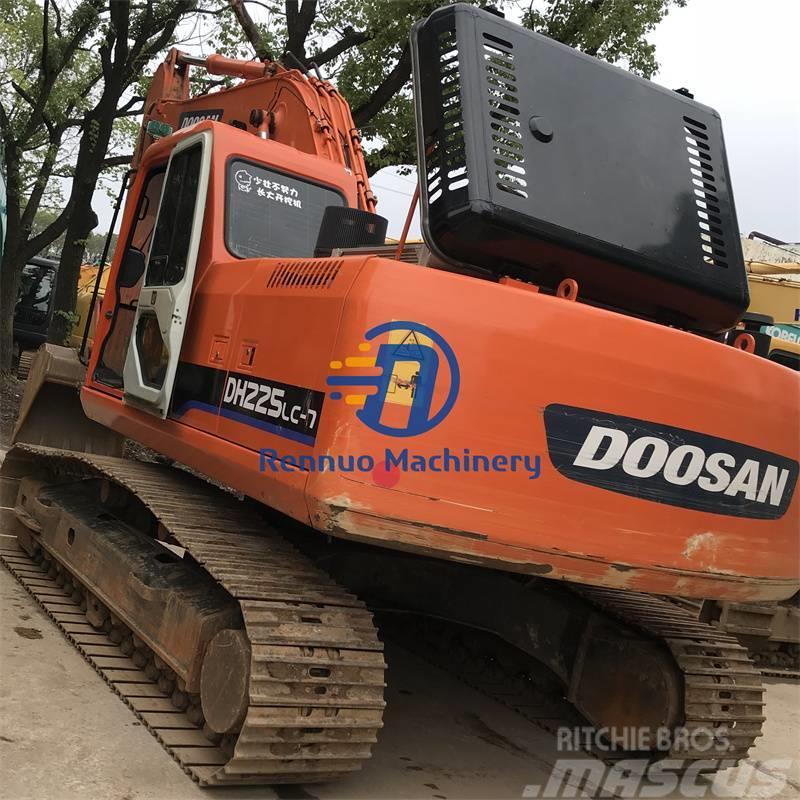Doosan DH225LC-7 Escavatori cingolati