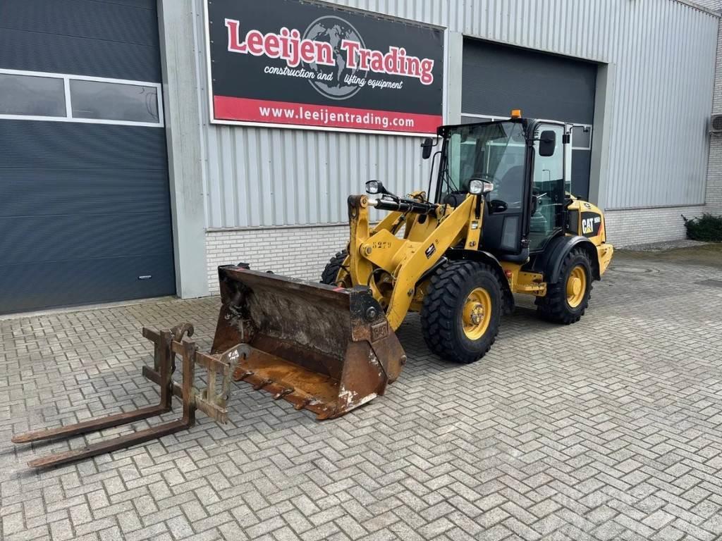 CAT 906H, 2015 year, bucket + forks !! Pale gommate