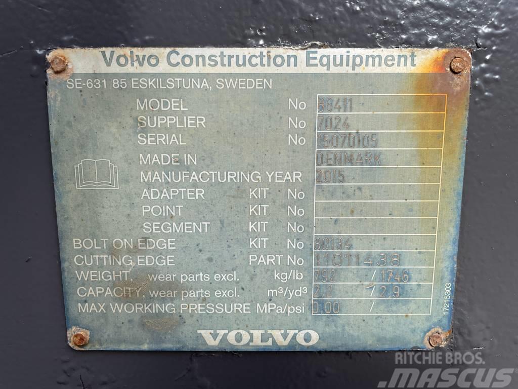 Volvo L60 2.2m GP Bucket Benne