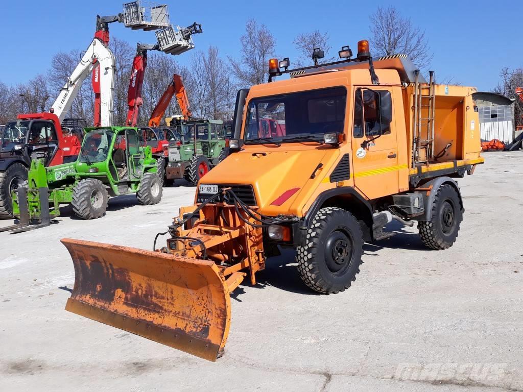 Mercedes-Benz UNIMOG U90 Spazzaneve