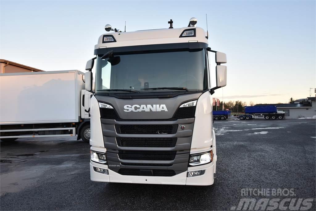 Scania R560 Super 8x4 Camion con gancio di sollevamento