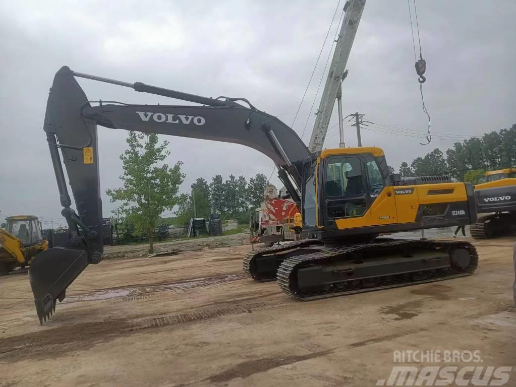 Volvo EC 240 DL Escavatori cingolati