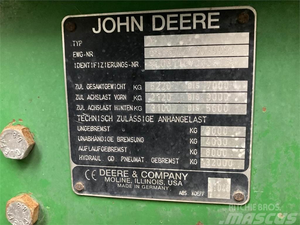 John Deere 6110 SE Trattori