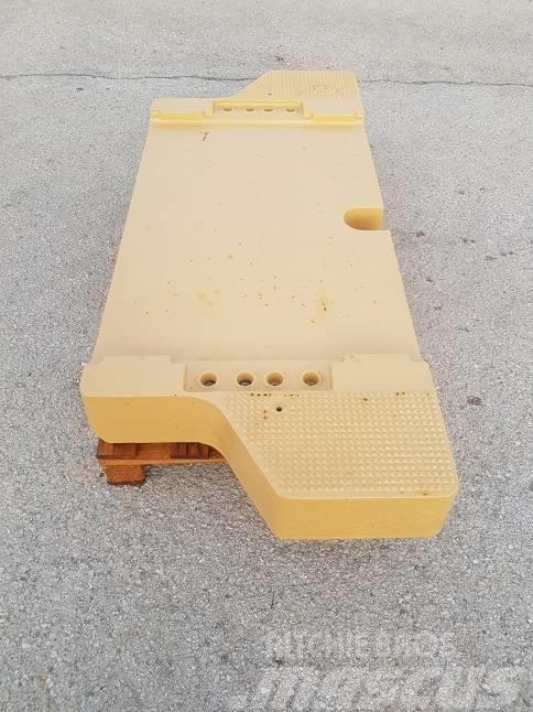 Volvo L220 new extra counterweight  1.700kg Pale gommate