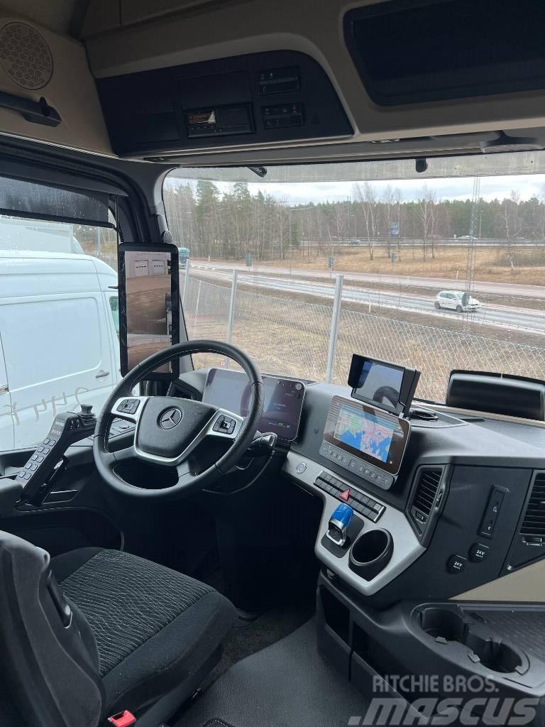 Mercedes-Benz Actros 2853 Finns för omgående leverans Camion con gancio di sollevamento