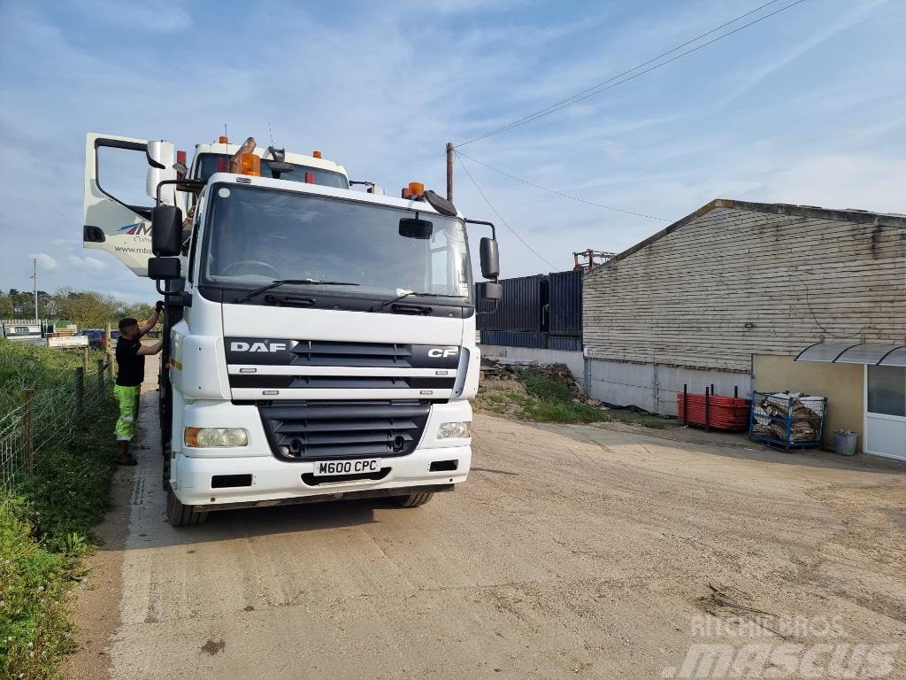 DAF CF85.380 plant lorry with crane Autogru