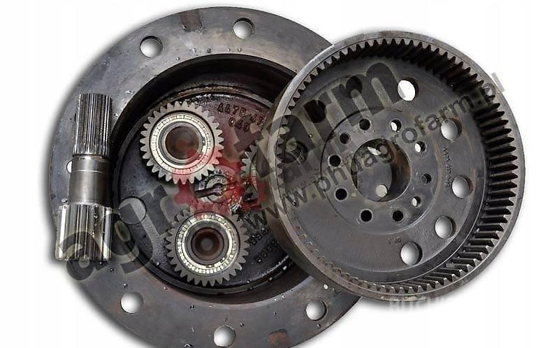  spare parts for John Deere wheel tractor Altri accessori per trattori