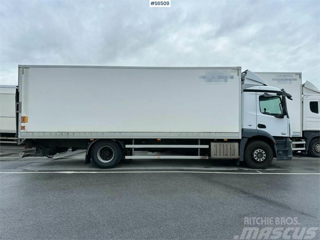Mercedes-Benz Antos 1840 Box Truck With Tail Lift Camion cassonati