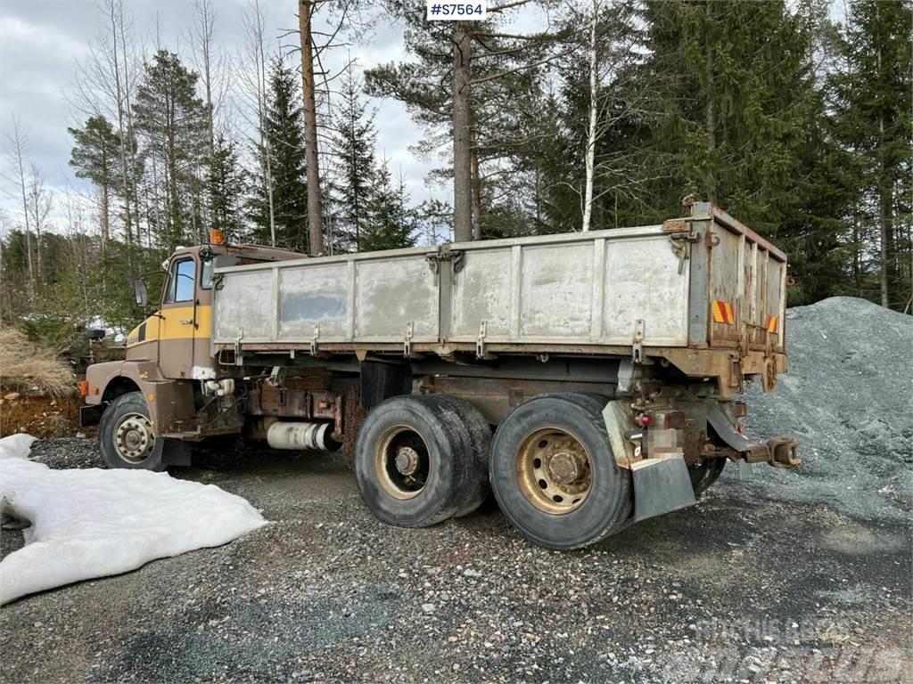 Volvo N10 Tipper with plow equipment REP OBJECT Camion ribaltabili