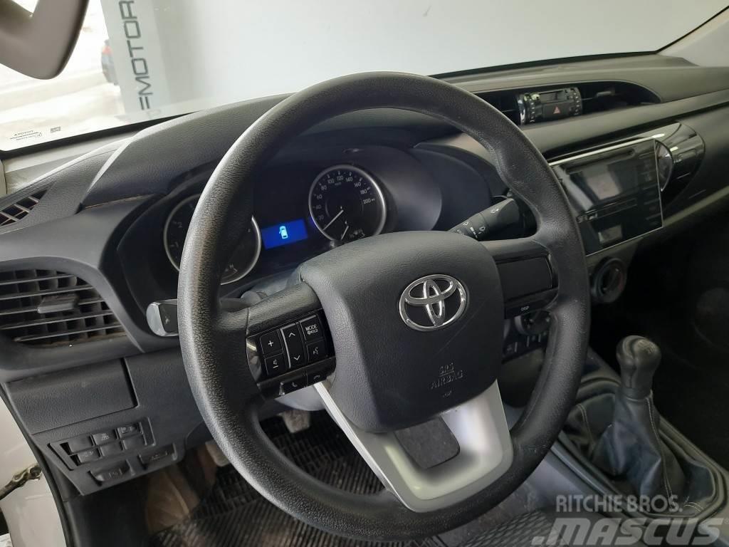 Toyota Hilux Cabina Doble GX Plus Furgone chiuso