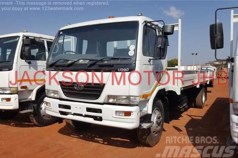 Nissan UD90 WITH NEW 7.500 METRE DROPSIDE BODY Camion altro