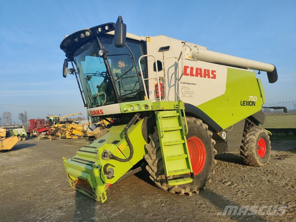 CLAAS Lexion 750 Mietitrebbiatrici