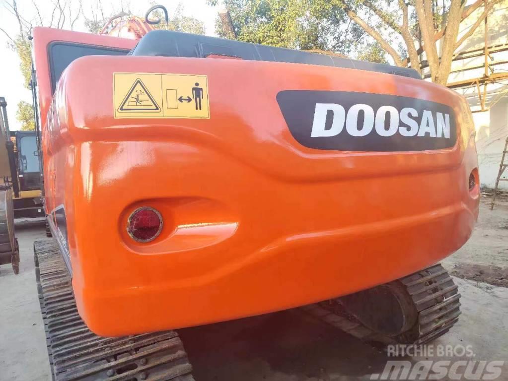 Doosan DX 225 Escavatori cingolati