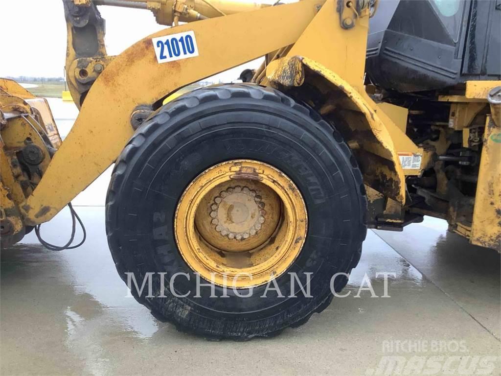 CAT 962G Pale gommate