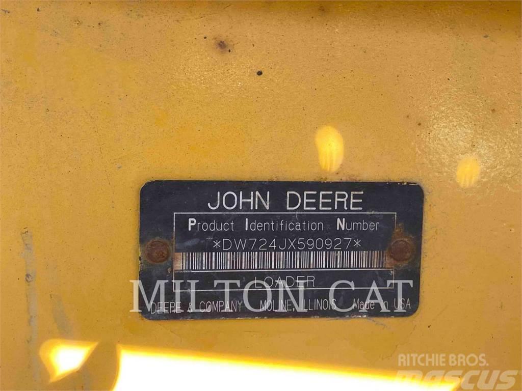 John Deere 724J Pale gommate