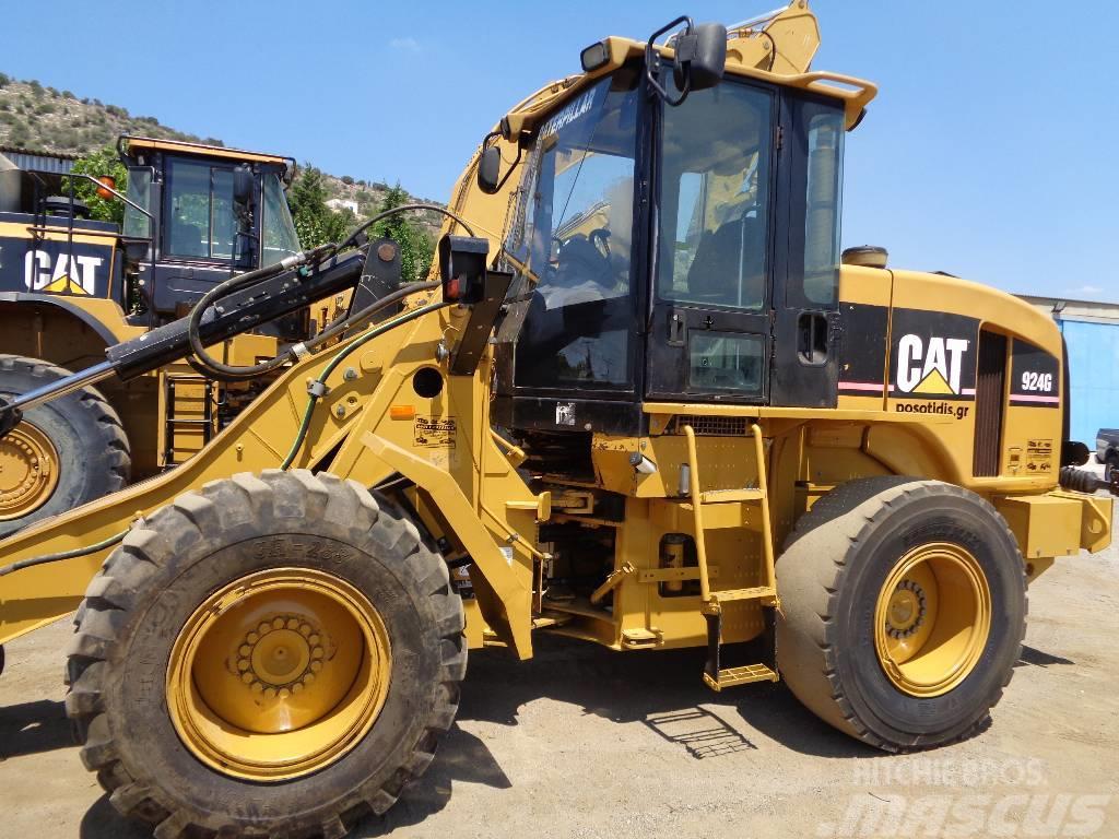 CAT 924 G Pale gommate