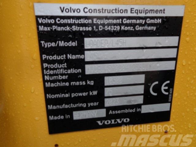 Volvo L 45 HS Solgt. Pale gommate