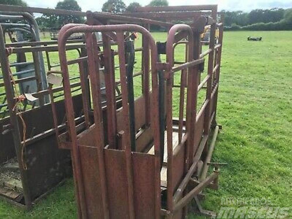  Cattle Crush £390 Altri componenti