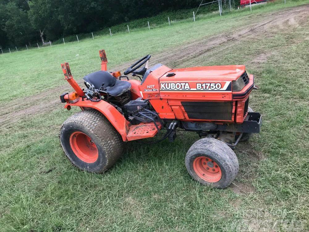 Kubota tractor B1750 rear axle pto assembly £650 Altro