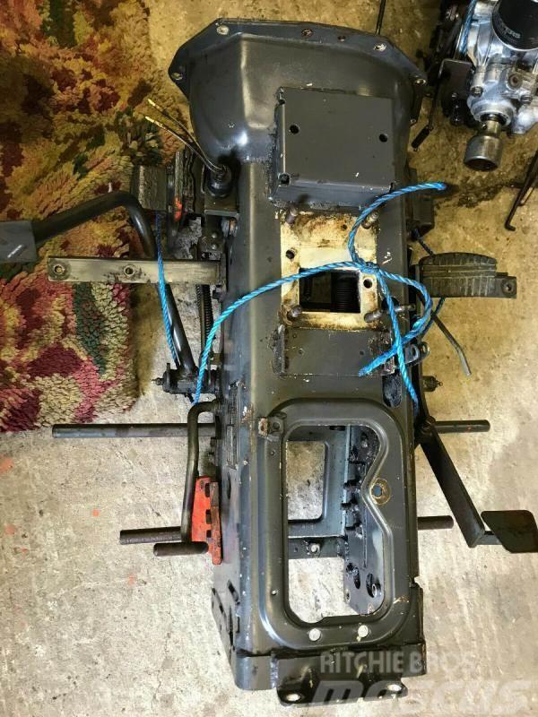 Kubota Tractor B1750 transmission tunnel and controls £25 Altro