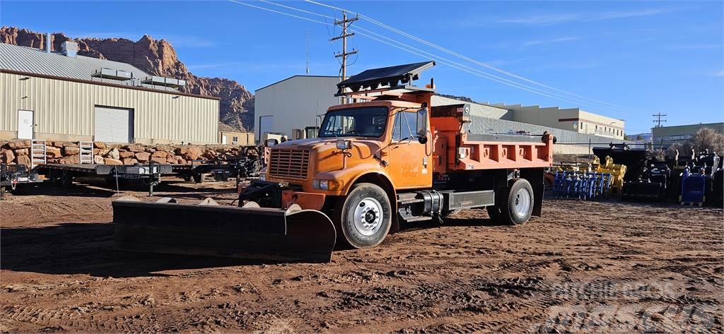 International Dump Truck 4900 Camion ribaltabili