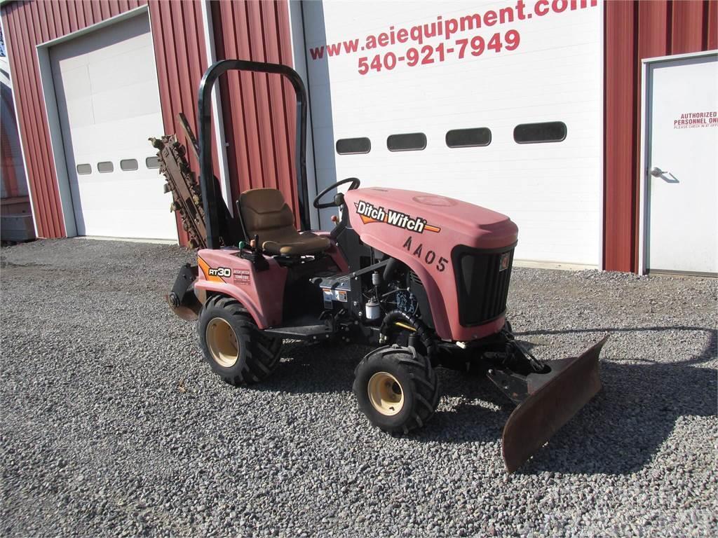 Ditch Witch RT30 Scavafossi