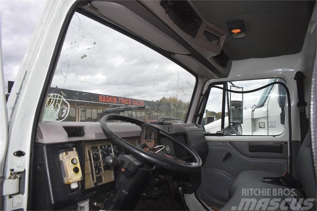 International 4700 Camion ribaltabili
