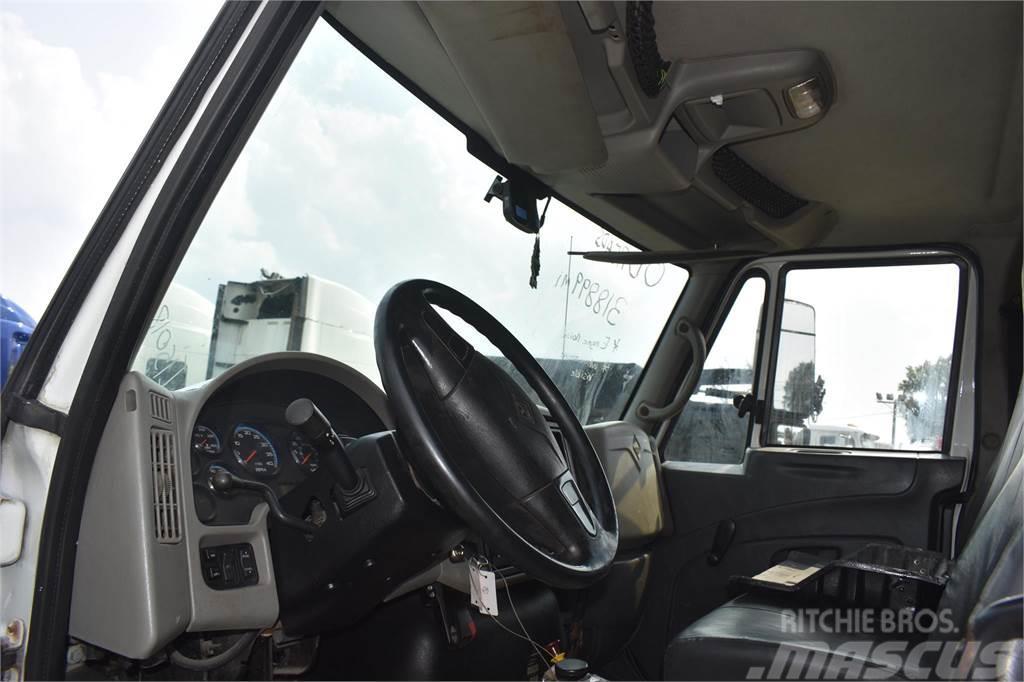 International DURASTAR 4400 Camion ribaltabili