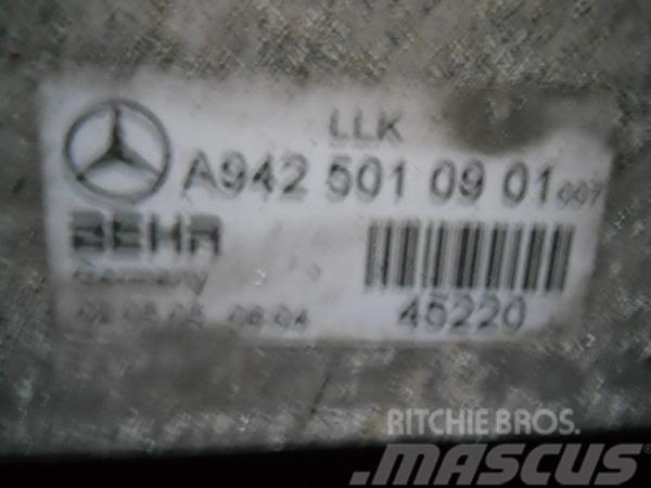 Mercedes-Benz Kühler, Ladeluftkühler Behr 9425010901 Actros Motori