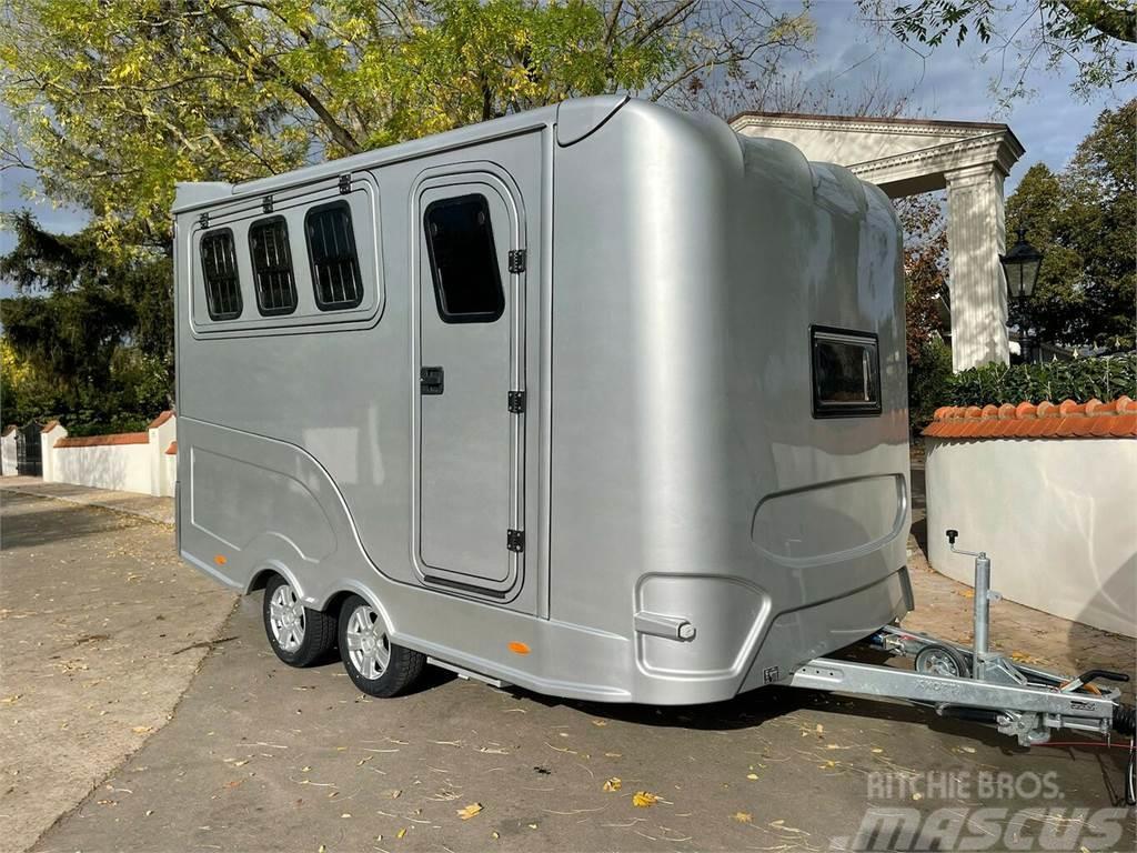  Steinsberger 3-Pferde mit Wohnung neues Modell Camion altro