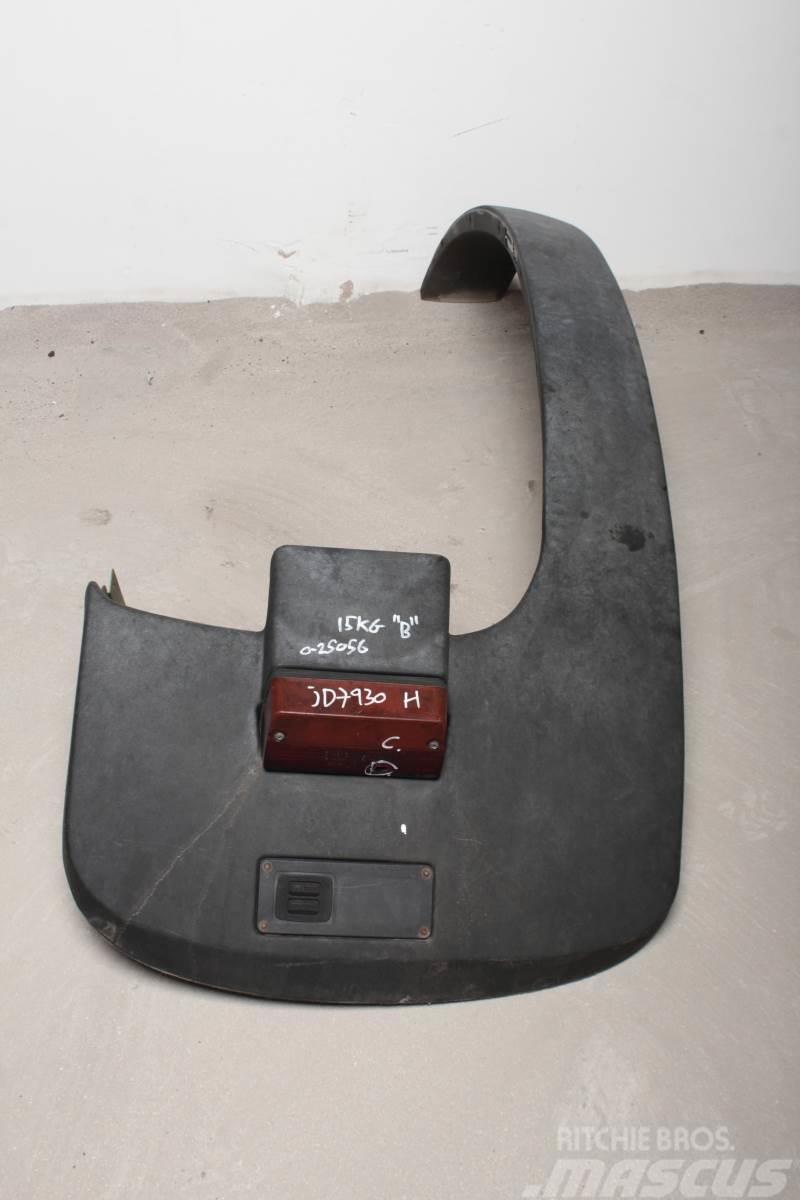 John Deere 7930 Rear Fender Chassis and suspension